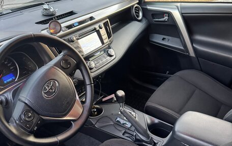 Toyota RAV4, 2015 год, 1 760 000 рублей, 8 фотография