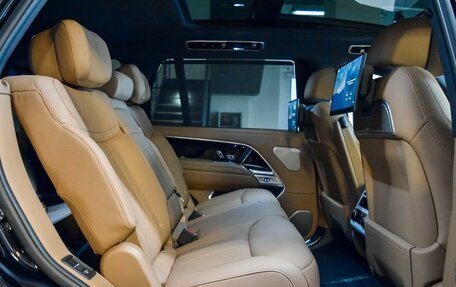 Land Rover Range Rover IV рестайлинг, 2025 год, 32 500 000 рублей, 23 фотография