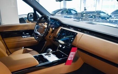 Land Rover Range Rover IV рестайлинг, 2025 год, 32 500 000 рублей, 16 фотография