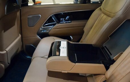 Land Rover Range Rover IV рестайлинг, 2025 год, 32 500 000 рублей, 28 фотография