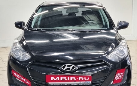 Hyundai i30 II рестайлинг, 2012 год, 840 000 рублей, 2 фотография