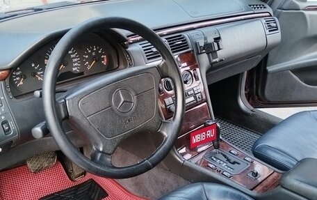 Mercedes-Benz E-Класс, 1997 год, 750 000 рублей, 8 фотография