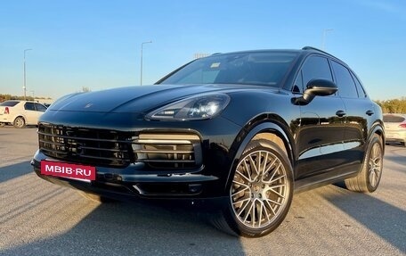 Porsche Cayenne III, 2022 год, 12 000 000 рублей, 2 фотография
