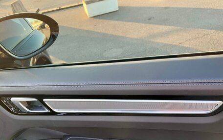 Porsche Cayenne III, 2022 год, 12 000 000 рублей, 22 фотография