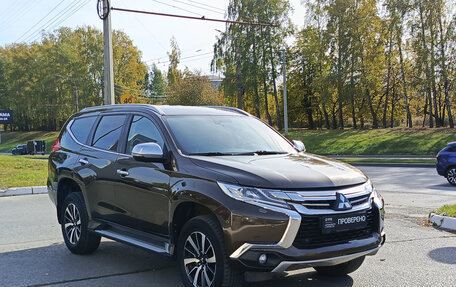 Mitsubishi Pajero Sport III рестайлинг, 2018 год, 2 850 000 рублей, 4 фотография