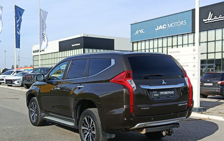Mitsubishi Pajero Sport III рестайлинг, 2018 год, 2 850 000 рублей, 9 фотография