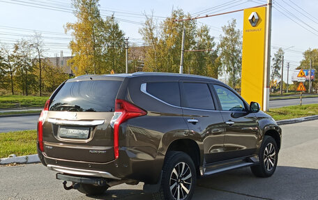 Mitsubishi Pajero Sport III рестайлинг, 2018 год, 2 850 000 рублей, 7 фотография