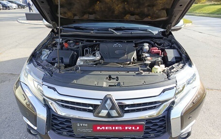 Mitsubishi Pajero Sport III рестайлинг, 2018 год, 2 850 000 рублей, 12 фотография