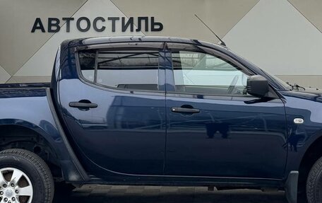 Mitsubishi L200 IV рестайлинг, 2013 год, 1 885 000 рублей, 4 фотография