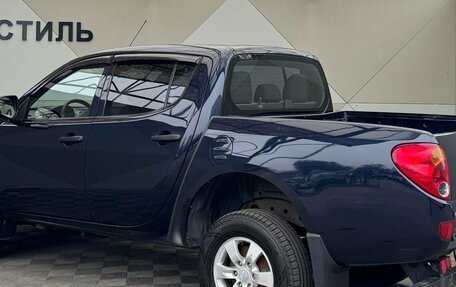 Mitsubishi L200 IV рестайлинг, 2013 год, 1 885 000 рублей, 7 фотография