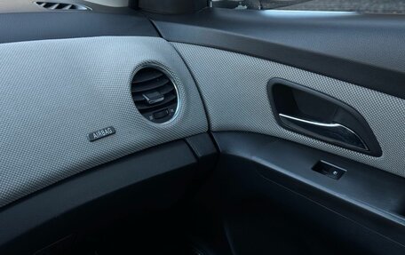 Chevrolet Cruze II, 2011 год, 649 900 рублей, 15 фотография