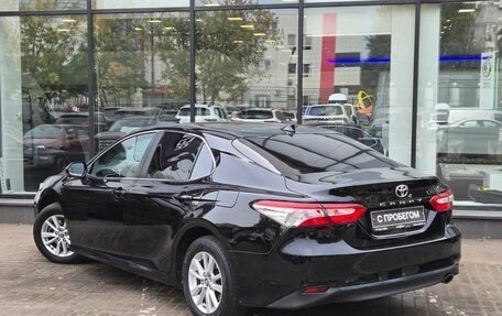 Toyota Camry, 2019 год, 2 620 000 рублей, 6 фотография