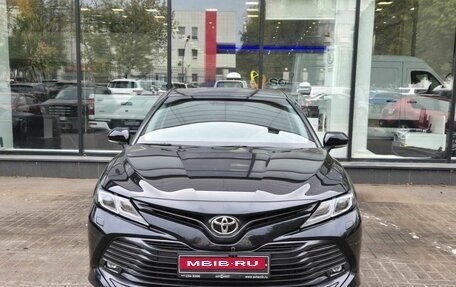 Toyota Camry, 2019 год, 2 620 000 рублей, 2 фотография