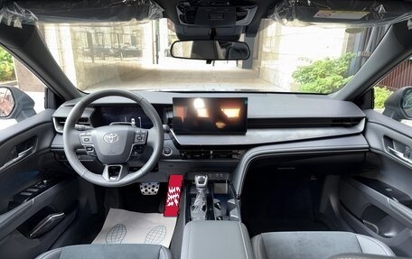 Toyota Camry, 2025 год, 4 900 000 рублей, 10 фотография