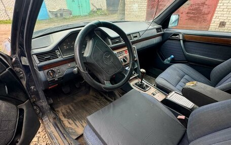 Mercedes-Benz E-Класс, 1992 год, 250 000 рублей, 5 фотография