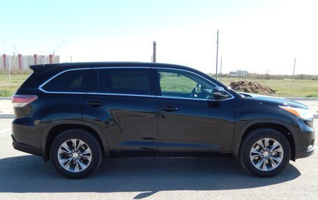 Toyota Highlander III, 2015 год, 2 450 000 рублей, 15 фотография