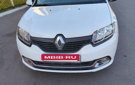 Renault Logan II, 2014 год, 600 000 рублей, 2 фотография