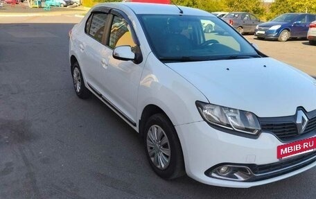 Renault Logan II, 2014 год, 600 000 рублей, 3 фотография