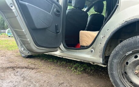 Renault Logan I, 2010 год, 250 000 рублей, 10 фотография