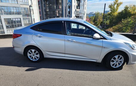 Hyundai Solaris II рестайлинг, 2012 год, 680 000 рублей, 3 фотография