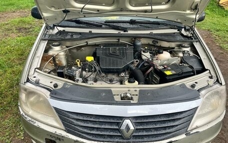 Renault Logan I, 2010 год, 250 000 рублей, 13 фотография