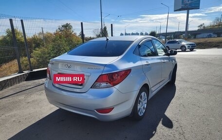 Hyundai Solaris II рестайлинг, 2012 год, 680 000 рублей, 5 фотография