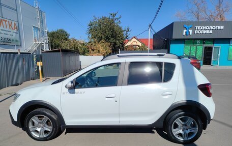 Renault Sandero II рестайлинг, 2019 год, 1 000 000 рублей, 2 фотография