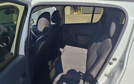 Renault Sandero II рестайлинг, 2019 год, 1 000 000 рублей, 5 фотография