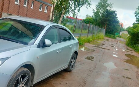 Chevrolet Cruze II, 2010 год, 660 000 рублей, 2 фотография