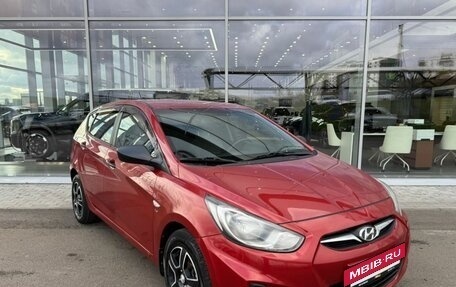 Hyundai Solaris II рестайлинг, 2012 год, 645 000 рублей, 2 фотография