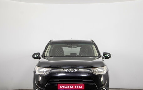 Mitsubishi Outlander III рестайлинг 3, 2013 год, 1 569 000 рублей, 3 фотография