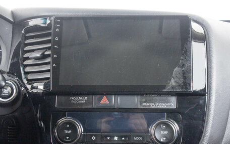 Mitsubishi Outlander III рестайлинг 3, 2013 год, 1 569 000 рублей, 16 фотография