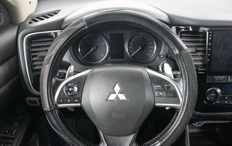 Mitsubishi Outlander III рестайлинг 3, 2013 год, 1 569 000 рублей, 19 фотография