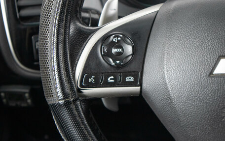 Mitsubishi Outlander III рестайлинг 3, 2013 год, 1 569 000 рублей, 20 фотография