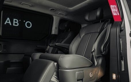 Hyundai Staria, 2024 год, 7 000 000 рублей, 23 фотография