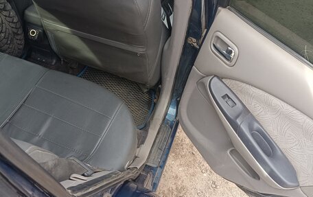 Nissan Almera, 2000 год, 230 000 рублей, 10 фотография