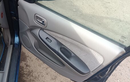 Nissan Almera, 2000 год, 230 000 рублей, 11 фотография