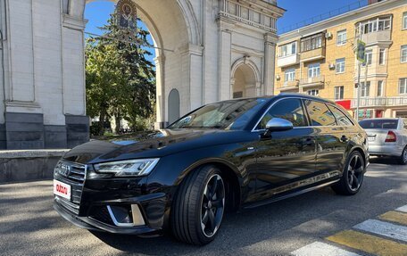 Audi A4, 2019 год, 2 467 000 рублей, 2 фотография