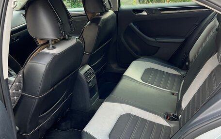 Volkswagen Jetta VI, 2014 год, 1 300 000 рублей, 12 фотография
