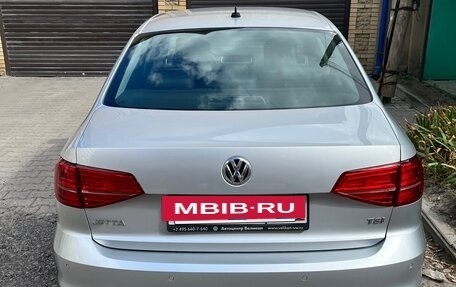 Volkswagen Jetta VI, 2014 год, 1 300 000 рублей, 2 фотография