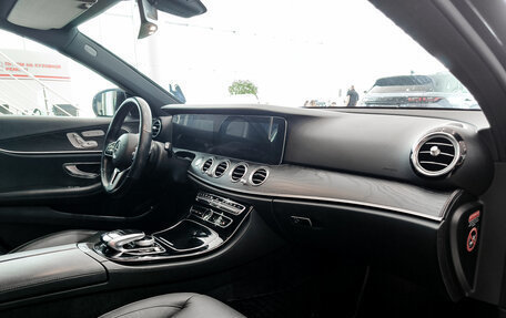 Mercedes-Benz E-Класс, 2019 год, 3 737 000 рублей, 13 фотография