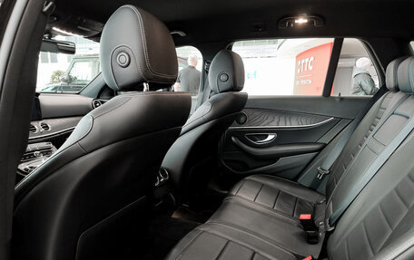 Mercedes-Benz E-Класс, 2019 год, 3 737 000 рублей, 15 фотография