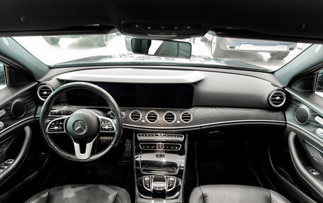 Mercedes-Benz E-Класс, 2019 год, 3 737 000 рублей, 17 фотография