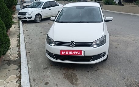 Volkswagen Polo VI (EU Market), 2012 год, 630 000 рублей, 2 фотография