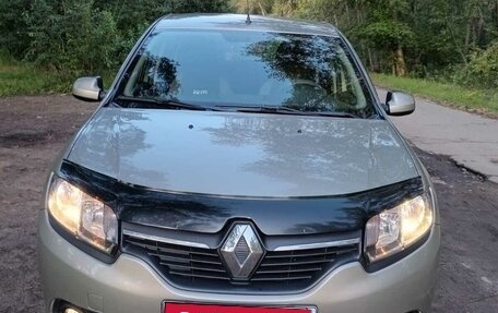 Renault Sandero II рестайлинг, 2017 год, 817 000 рублей, 1 фотография