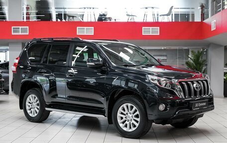 Toyota Land Cruiser Prado 150 рестайлинг 2, 2014 год, 3 049 000 рублей, 3 фотография