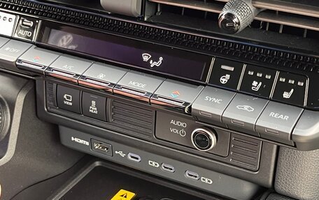 Toyota Land Cruiser Prado, 2024 год, 6 900 000 рублей, 11 фотография