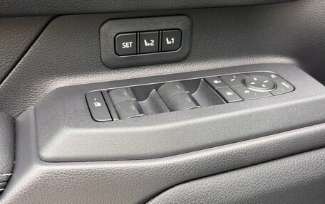 Toyota Land Cruiser Prado, 2024 год, 6 900 000 рублей, 9 фотография