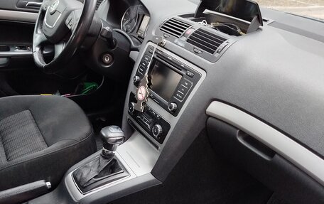 Skoda Octavia, 2010 год, 650 000 рублей, 3 фотография