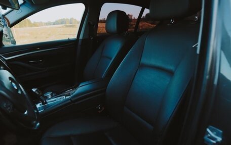BMW 5 серия, 2011 год, 1 890 000 рублей, 3 фотография
